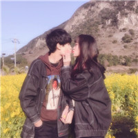 qq頭像女生背影森系7