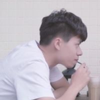 紅酒上的獅子頭像是什么牌子6