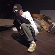 男吸煙黑白頭像動漫8