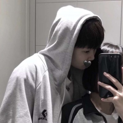 蕾哈娜黑白頭像圖片3