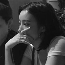 qq閨蜜黑白頭像動漫4