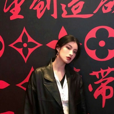 美女很困頭像7