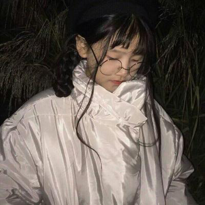 那些拿動漫人物頭像的10