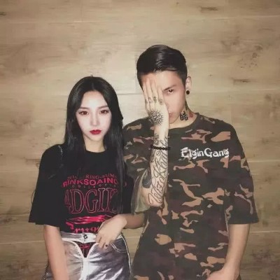 學生畫黑白頭像14