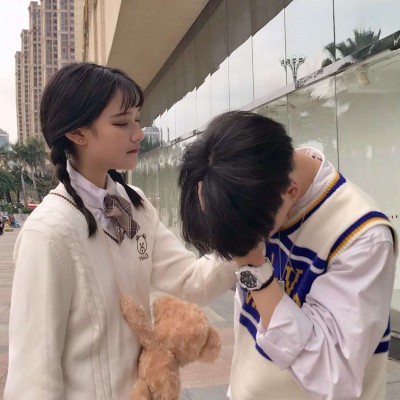 歐美范姐妹頭像一左一右3