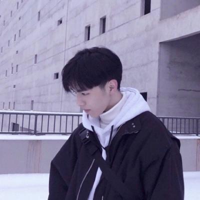 黑白男生頭像背影高清11